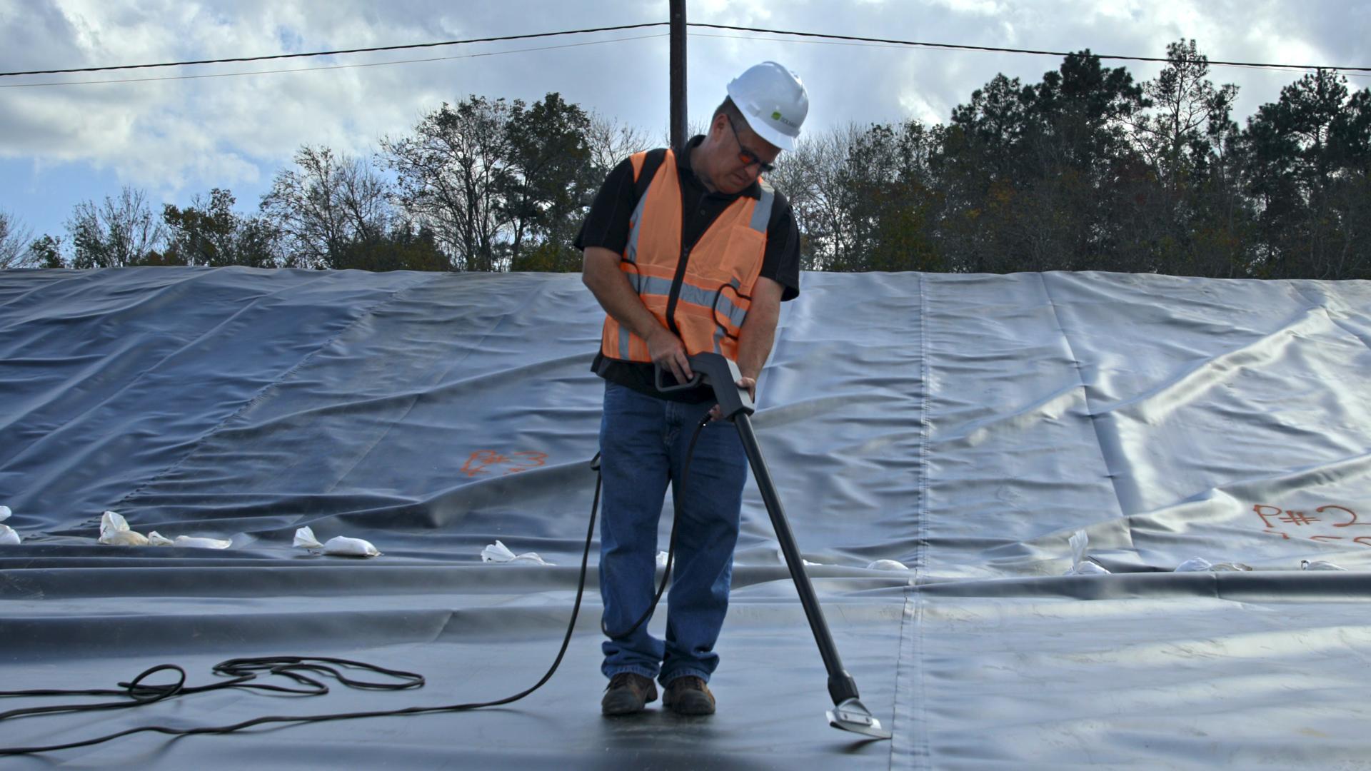 Installation du revêtement de détection des fuites GSE HD