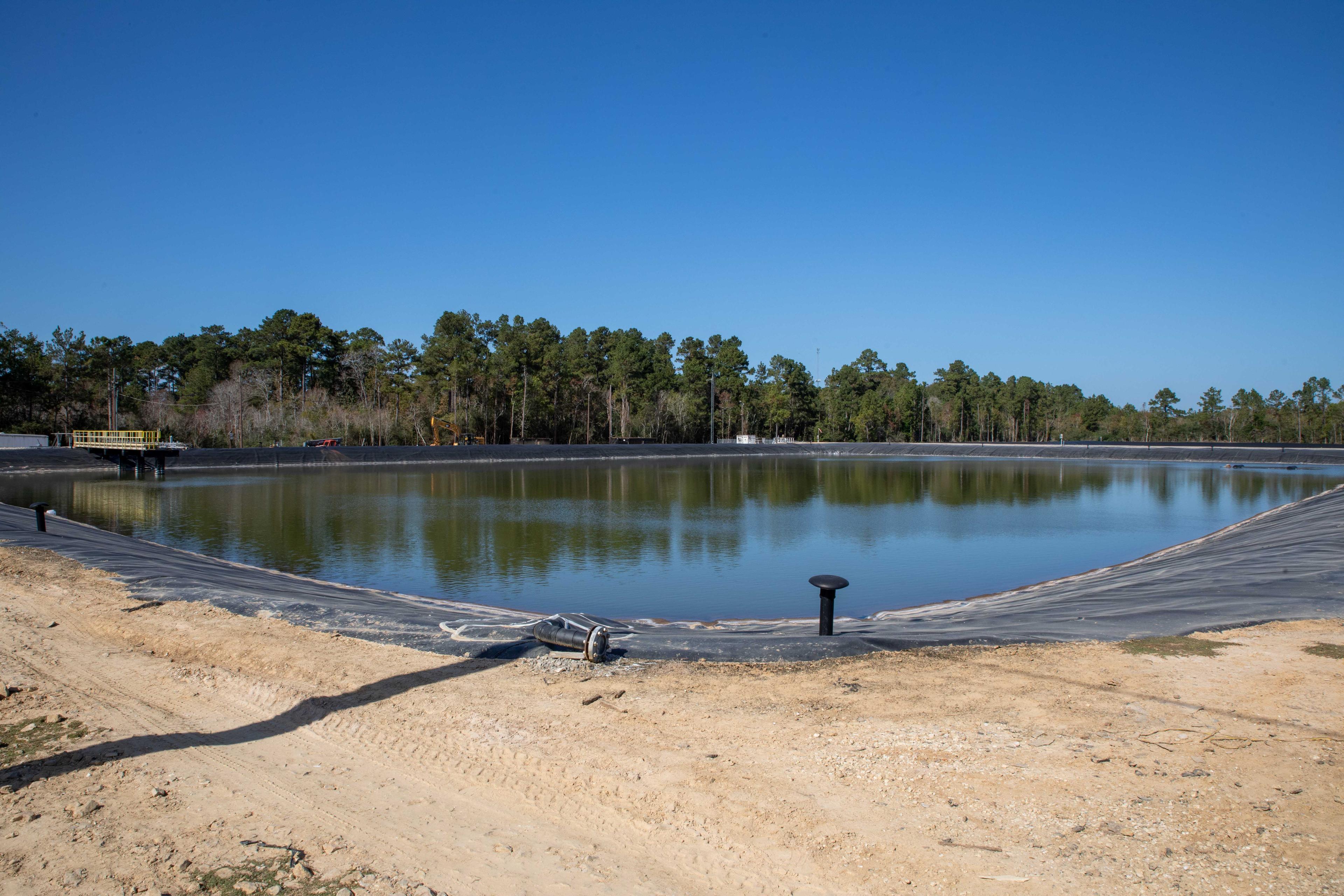 The Motiva Brine Pond in southeast Texas, supporting butane storage in salt caverns, underwent primary liner replacement and inspection to address leakage issues. 