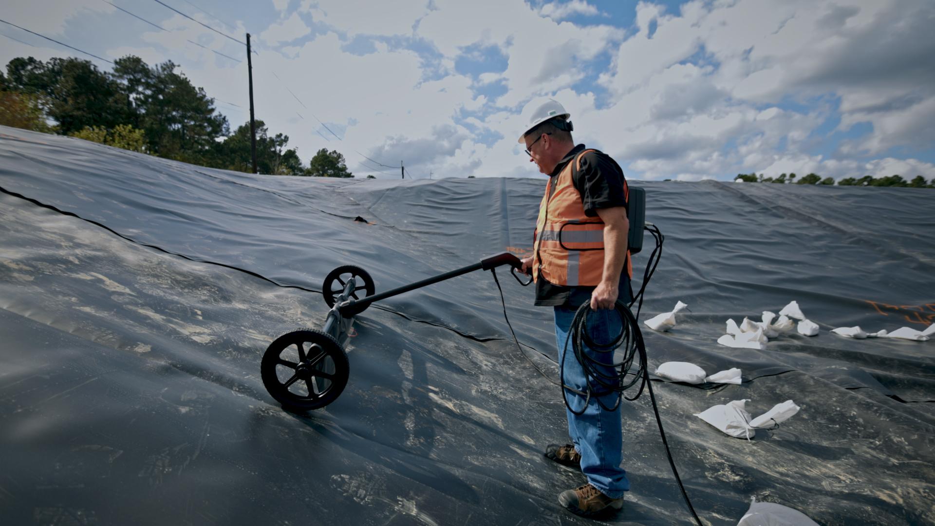 Utilisation de l’appareil d’essai aux étincelles Solmax S-100 pour l’inspection